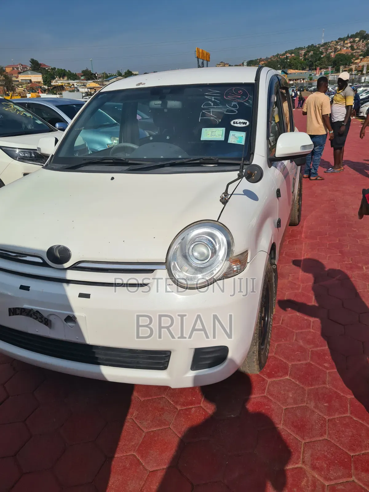 Toyota Sienta 2012 White