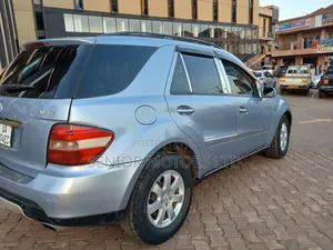 Mercedes-Benz M Class 2009 Blue