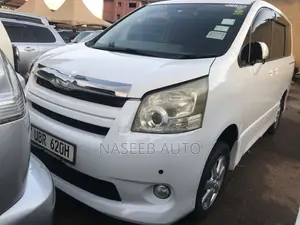 Toyota Noah 2007 White