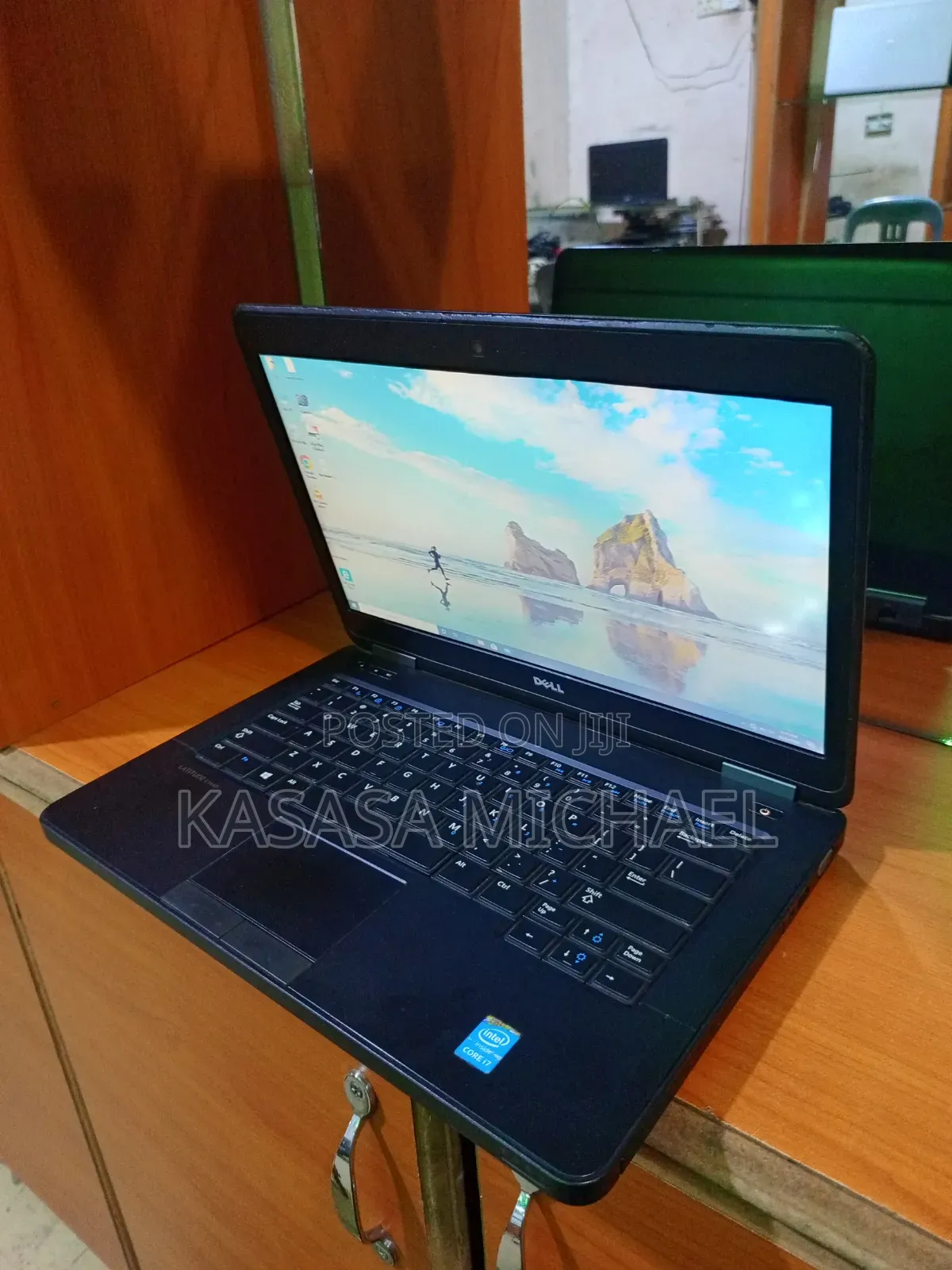 Laptop Dell Inspiron 14 5440 8GB Intel Core i7 HDD 250GB