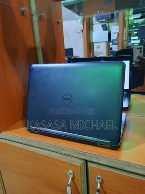 Laptop Dell Inspiron 14 5440 8GB Intel Core i7 HDD 250GB