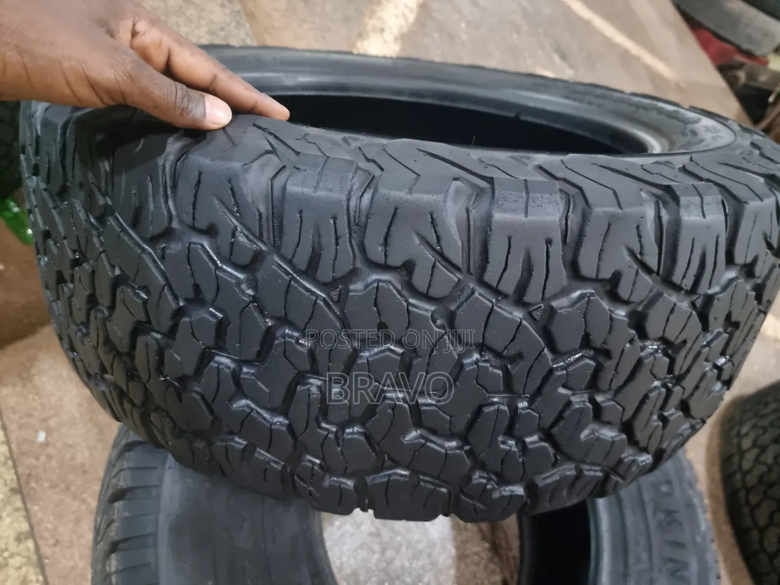 255/55r18 Bf Goodrich in Good Condition
