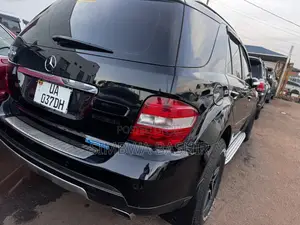 Mercedes-Benz M Class 2010 Black