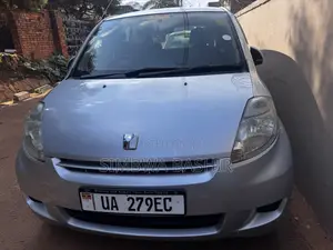 Toyota Passo 2006 Silver