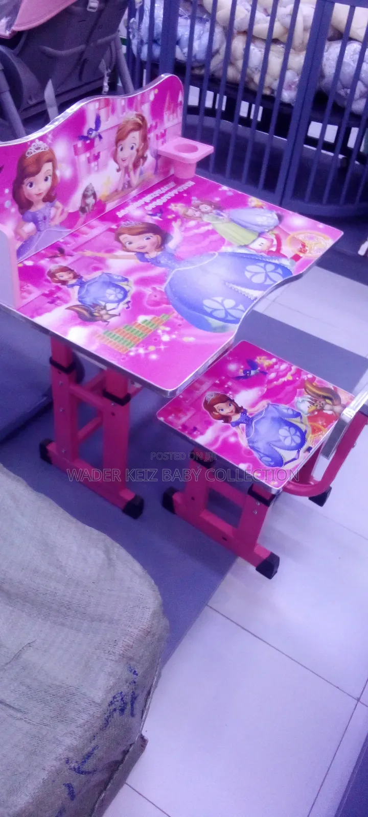 Kid's Study Tables