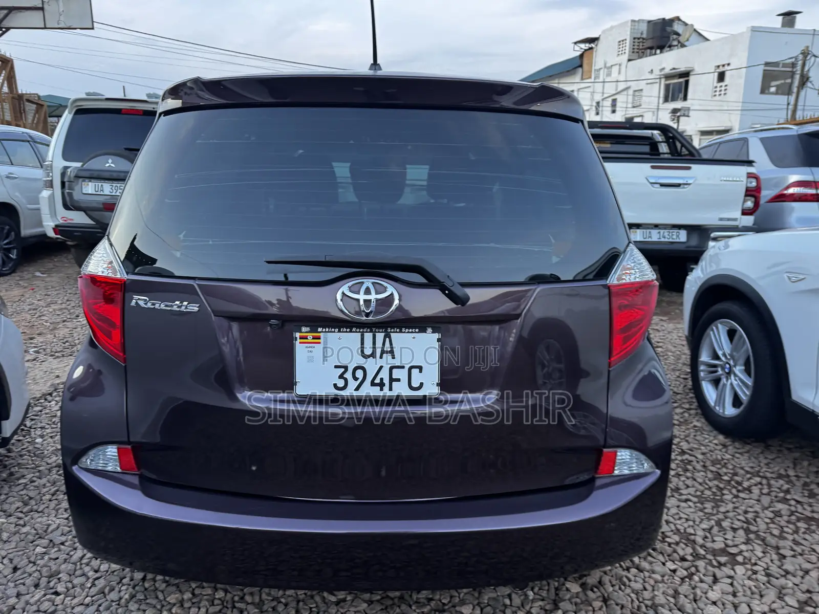 Toyota Ractis 2012 Burgundy