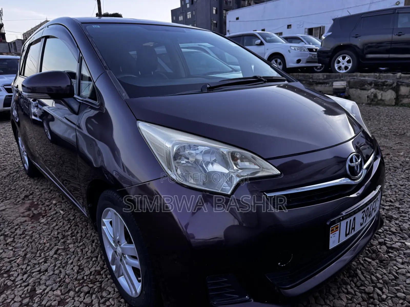 Toyota Ractis 2012 Burgundy