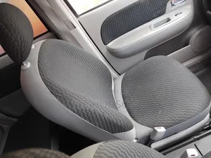 Toyota Sienta 2009 Silver