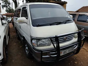 Toyota HiAce 2004 White
