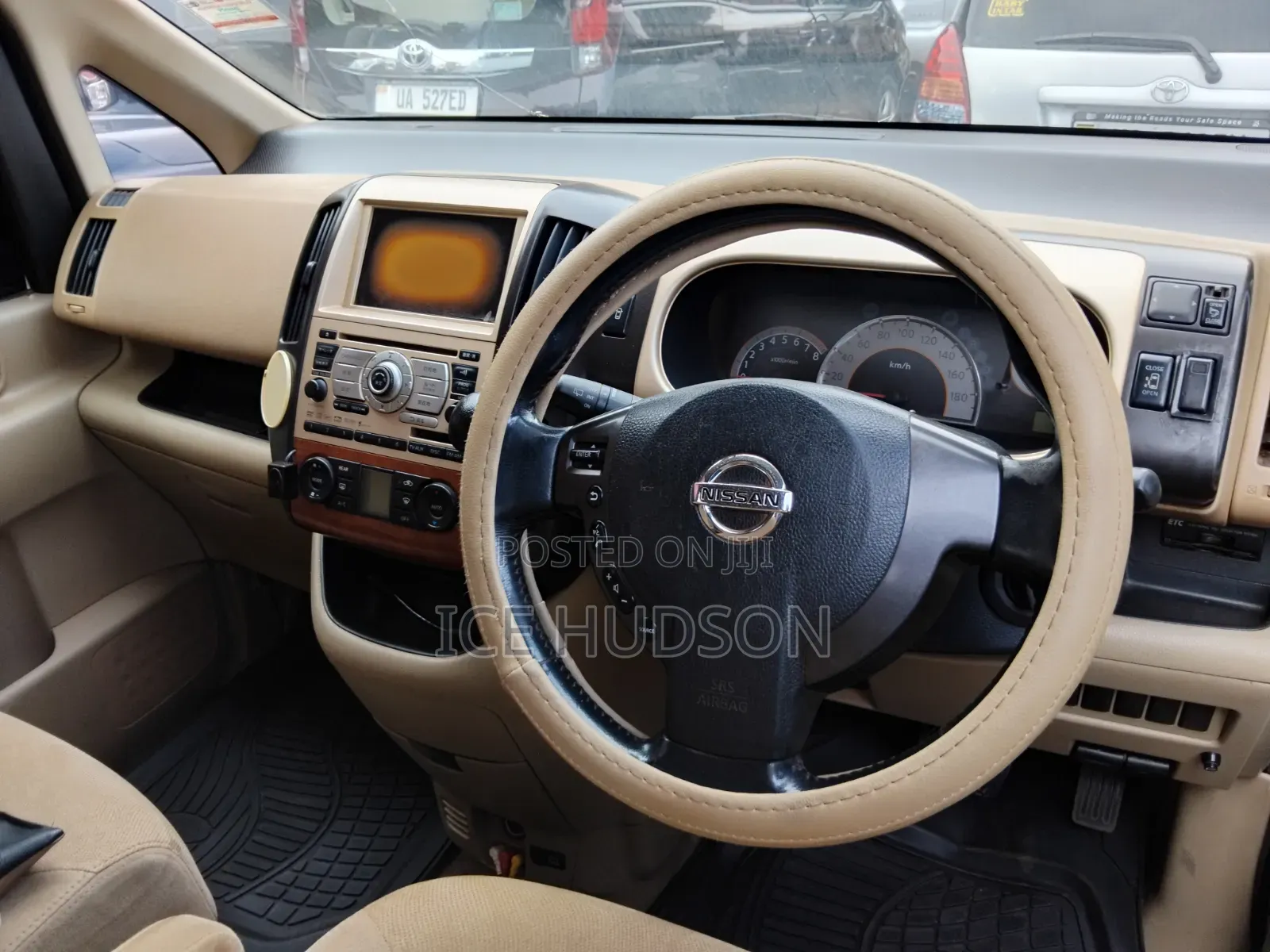 Nissan Serena 2010 Gray