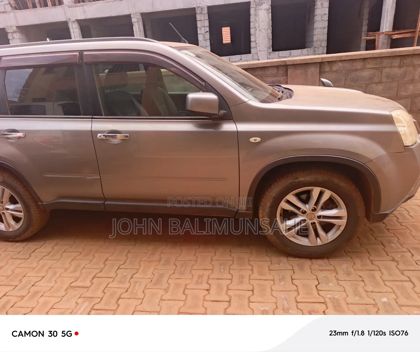 Nissan X-Trail 2011 Gray