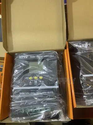 MPPT Charge Controller 100a