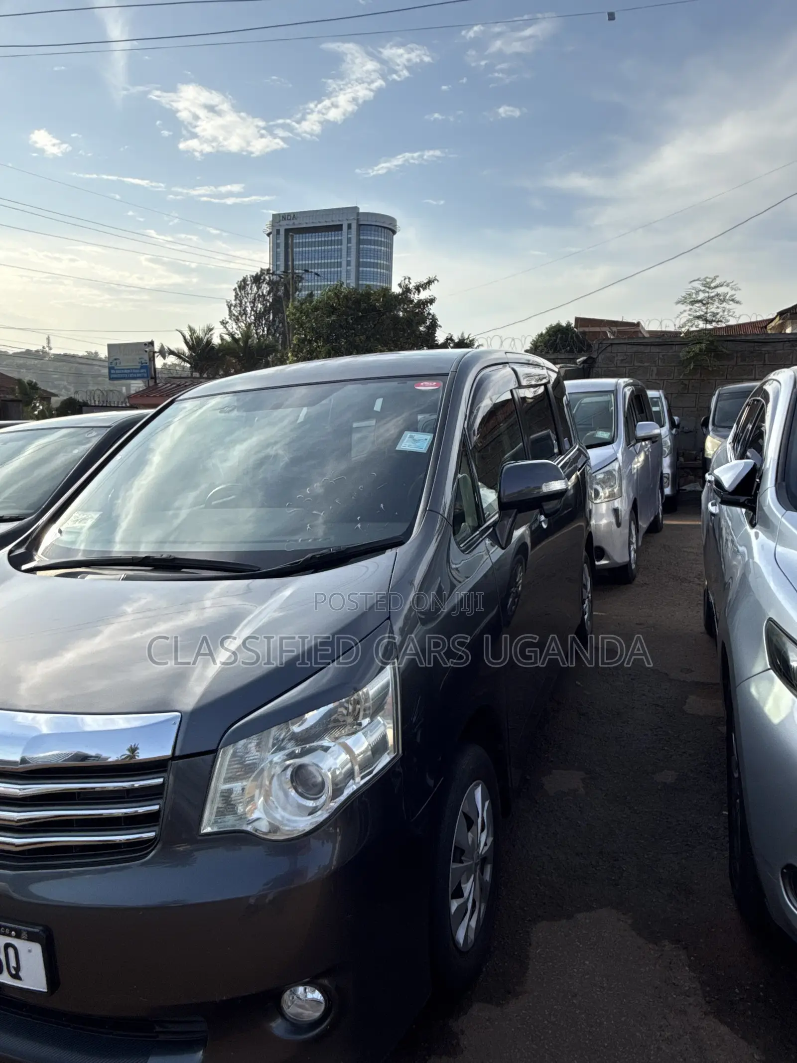 Toyota Noah 2010 Black
