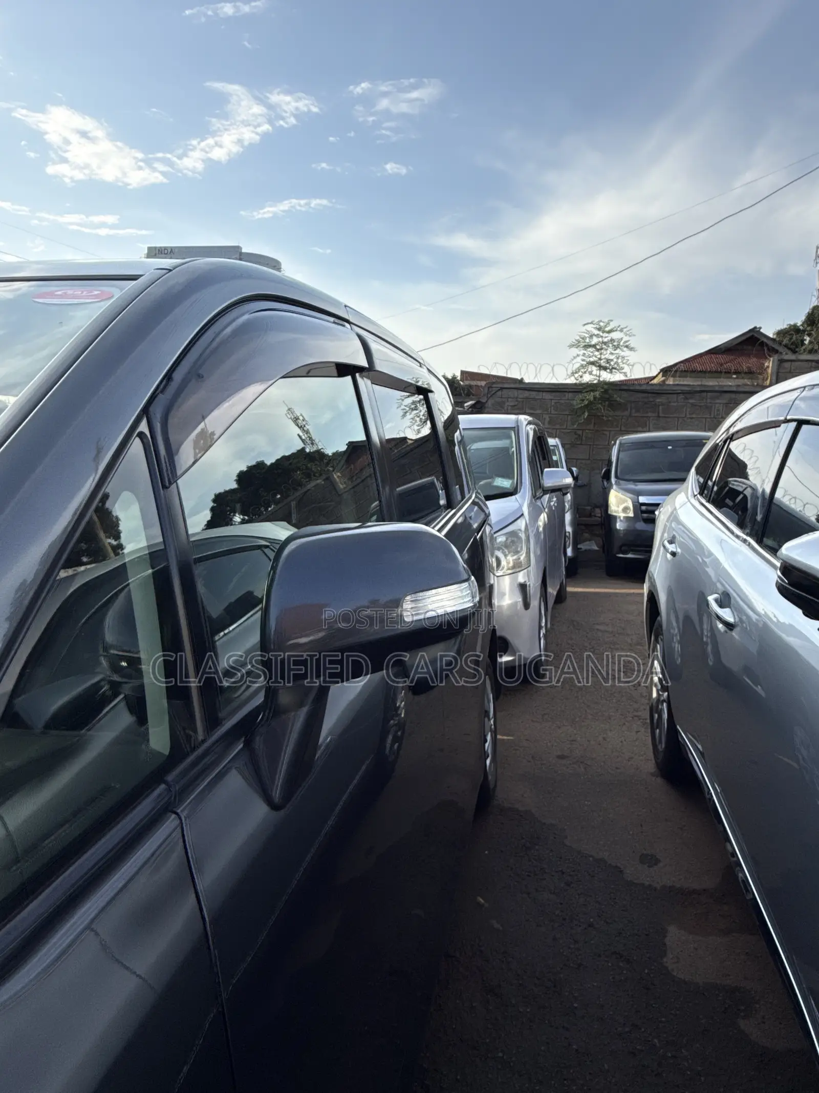 Toyota Noah 2010 Black