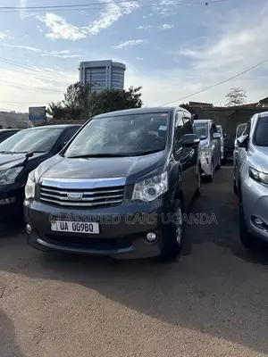Toyota Noah 2010 Black