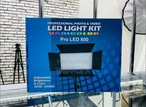 Led 800 Full Kit Light and Stand With Two Batteries