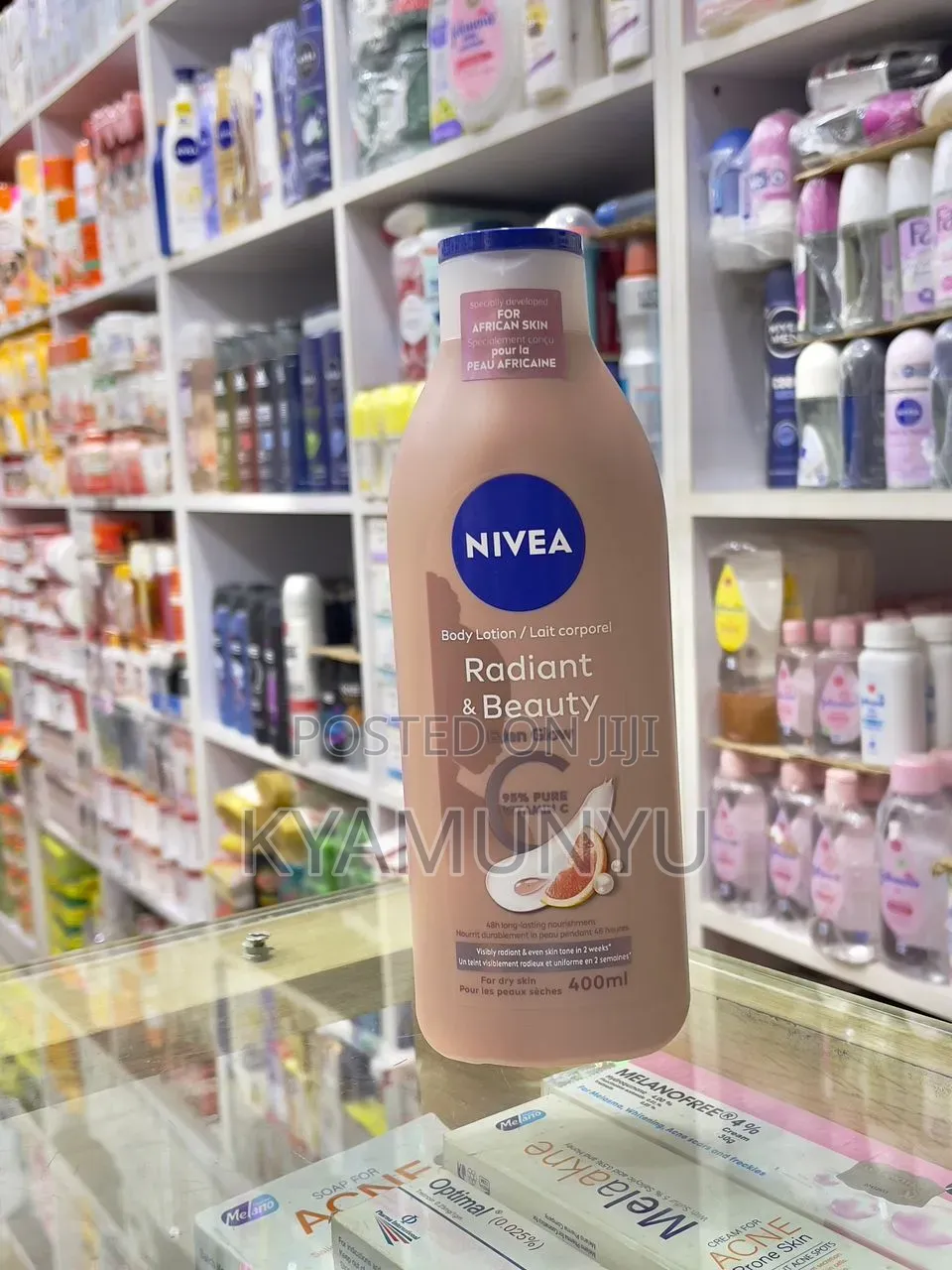 NIVEA Radiant & Beauty Even Glow Body Lotion.