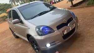 Toyota Vitz 2003 Silver