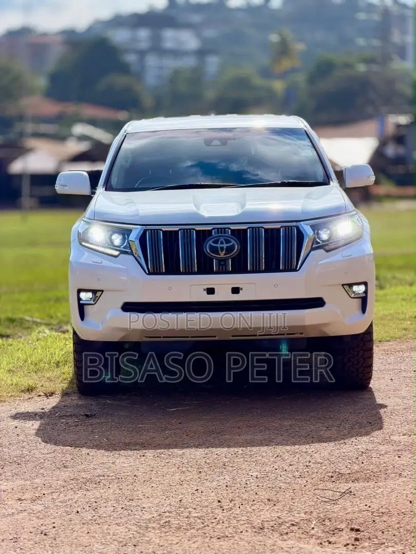 Toyota Land Cruiser Prado 2.8 2018 White