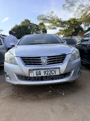 Toyota Premio 2013 Silver