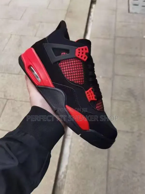 Jordan 4 Sneakers