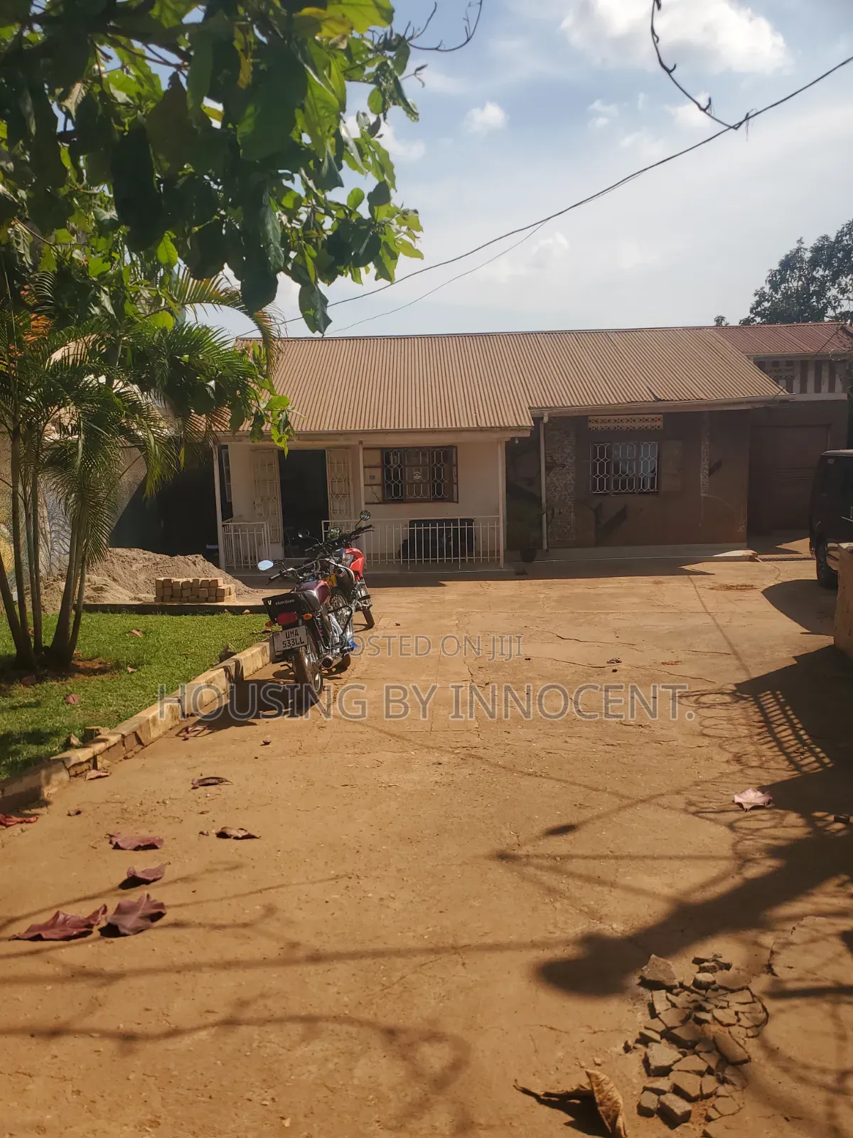3bdrm Bungalow in Bukoto, Central Division for rent