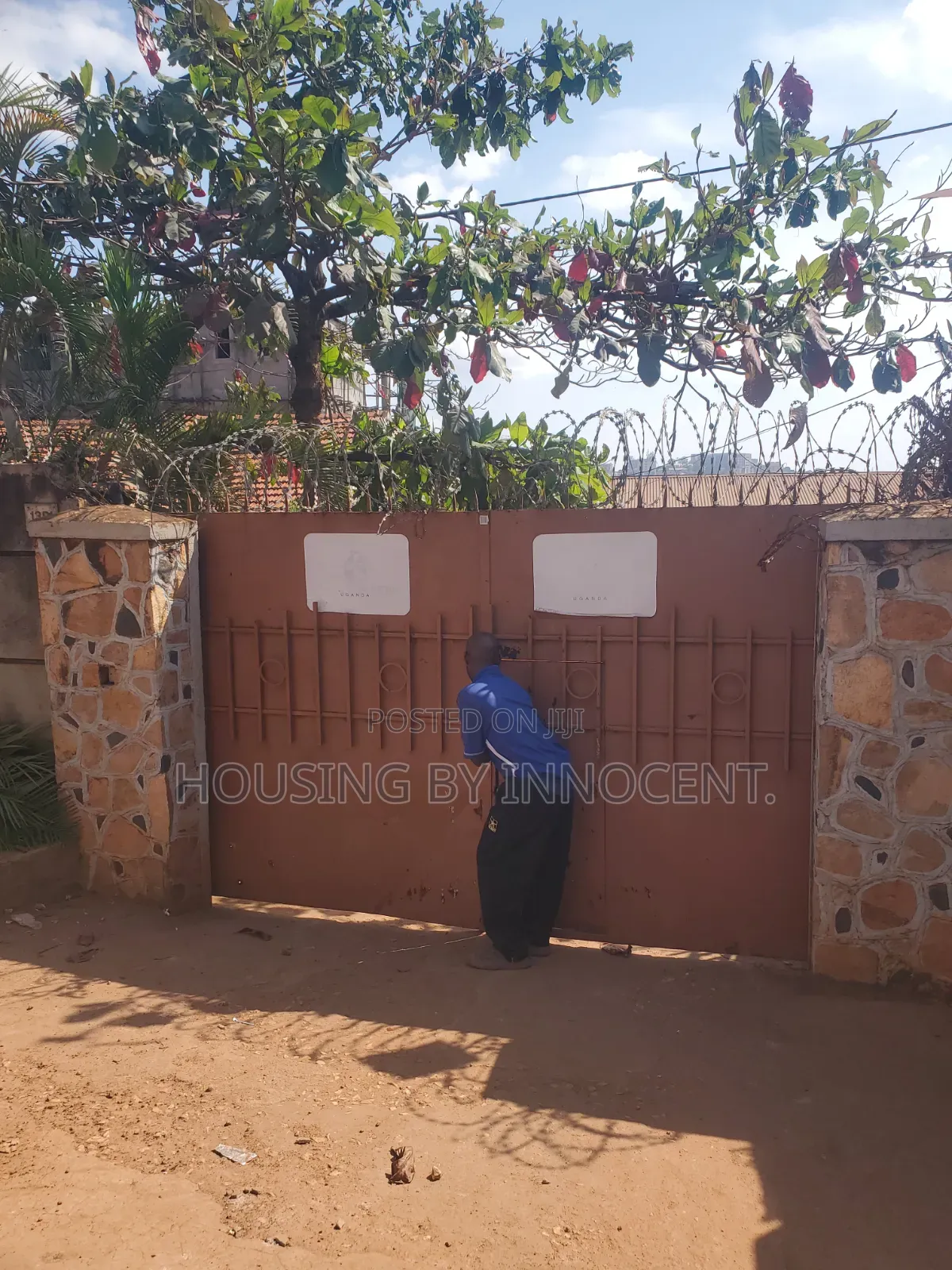 3bdrm Bungalow in Bukoto, Central Division for rent