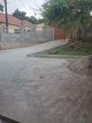 3bdrm Bungalow in Bukoto, Central Division for rent