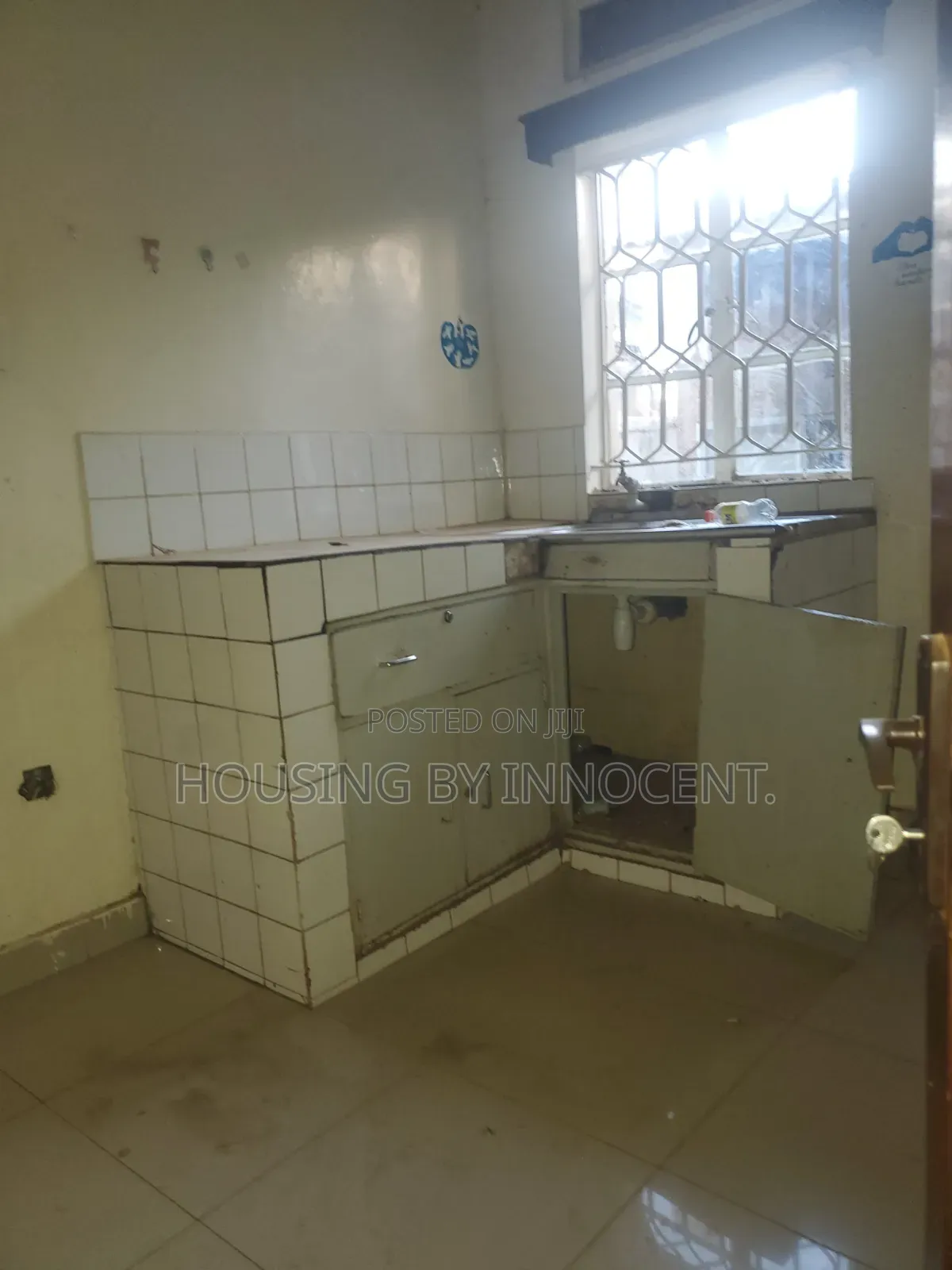 3bdrm Bungalow in Bukoto, Central Division for rent