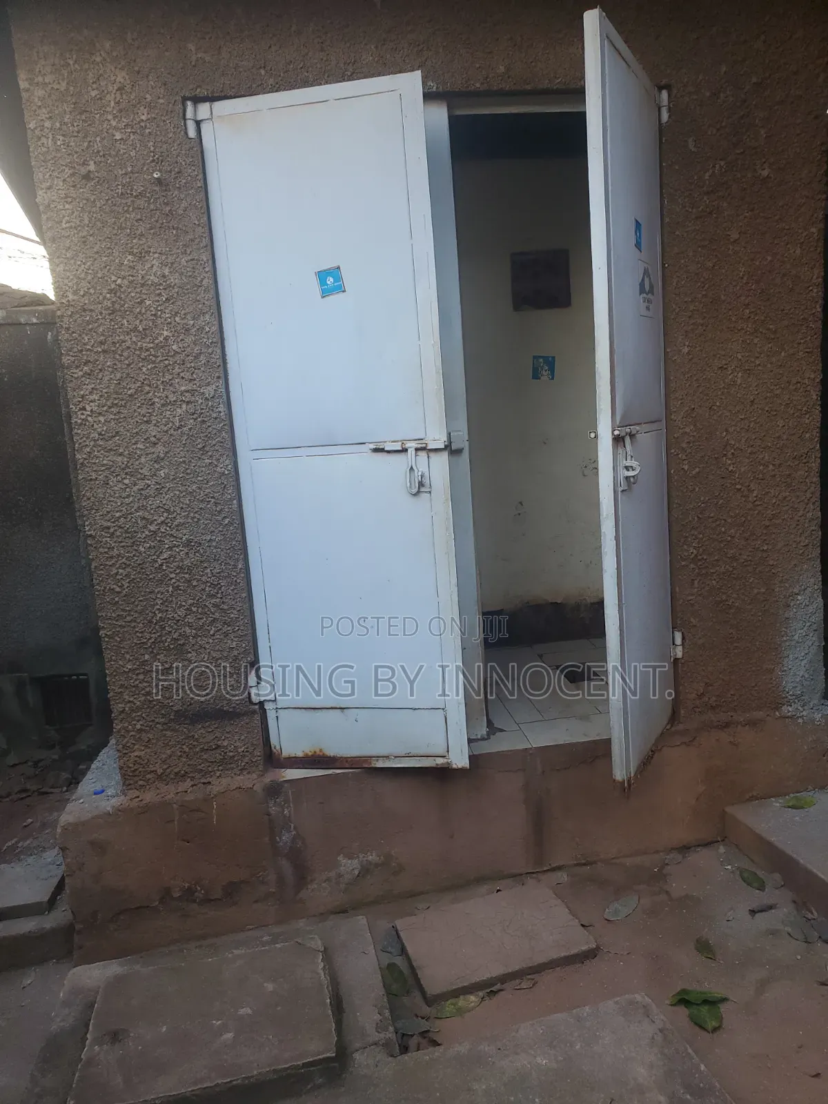 3bdrm Bungalow in Bukoto, Central Division for rent