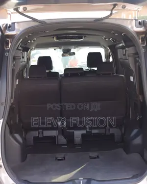 Toyota Noah 2015 Gray