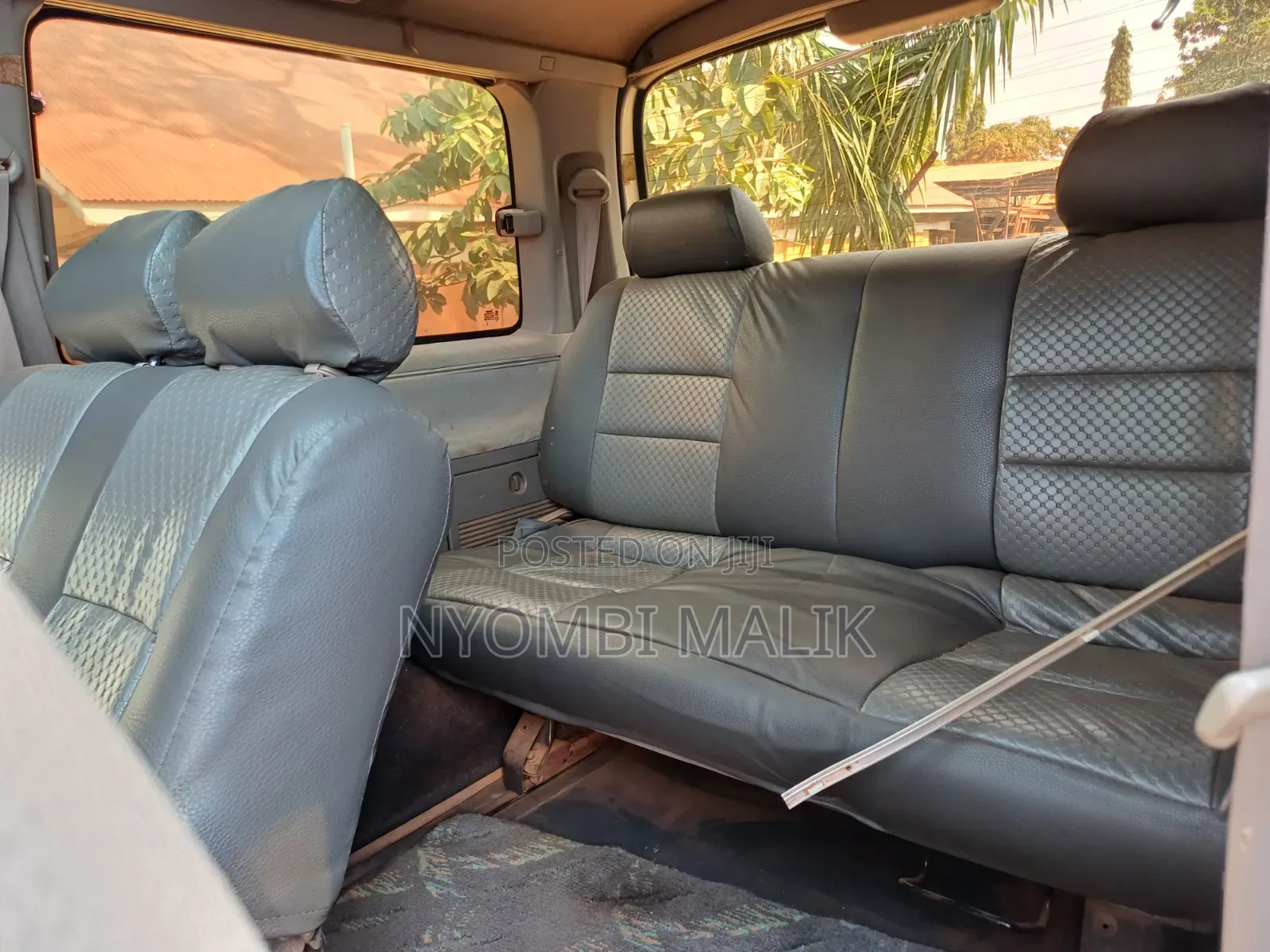 Toyota Regius 1998 Gold