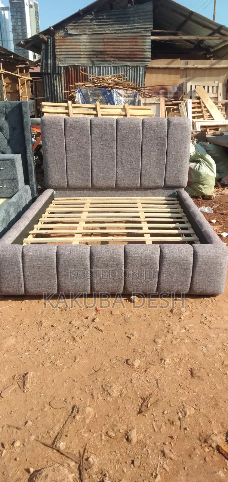 Buble Bed in White Clothwith Two Bed Sides