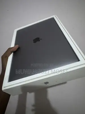 Laptop Apple MacBook Pro 2020 M1 8GB Apple M1 Pro SSD 256GB