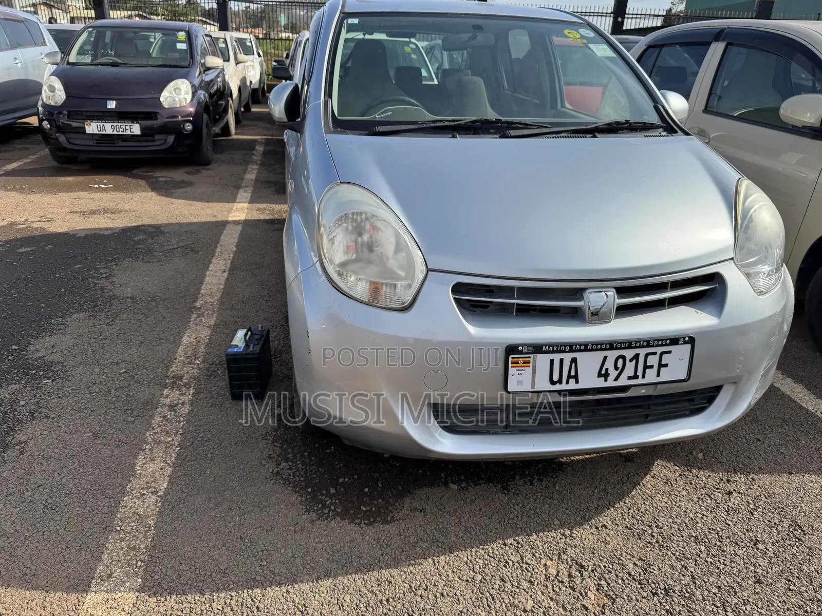 Toyota Passo 1.0 FWD 2012 Silver