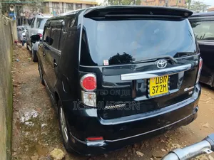 Toyota Corolla Rumion 2012 Black