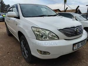 Toyota Harrier 2008 White
