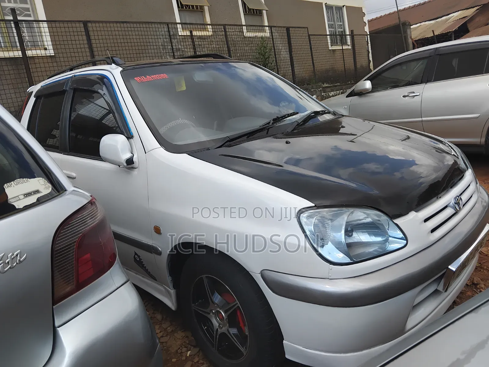 Toyota Raum 2002 White