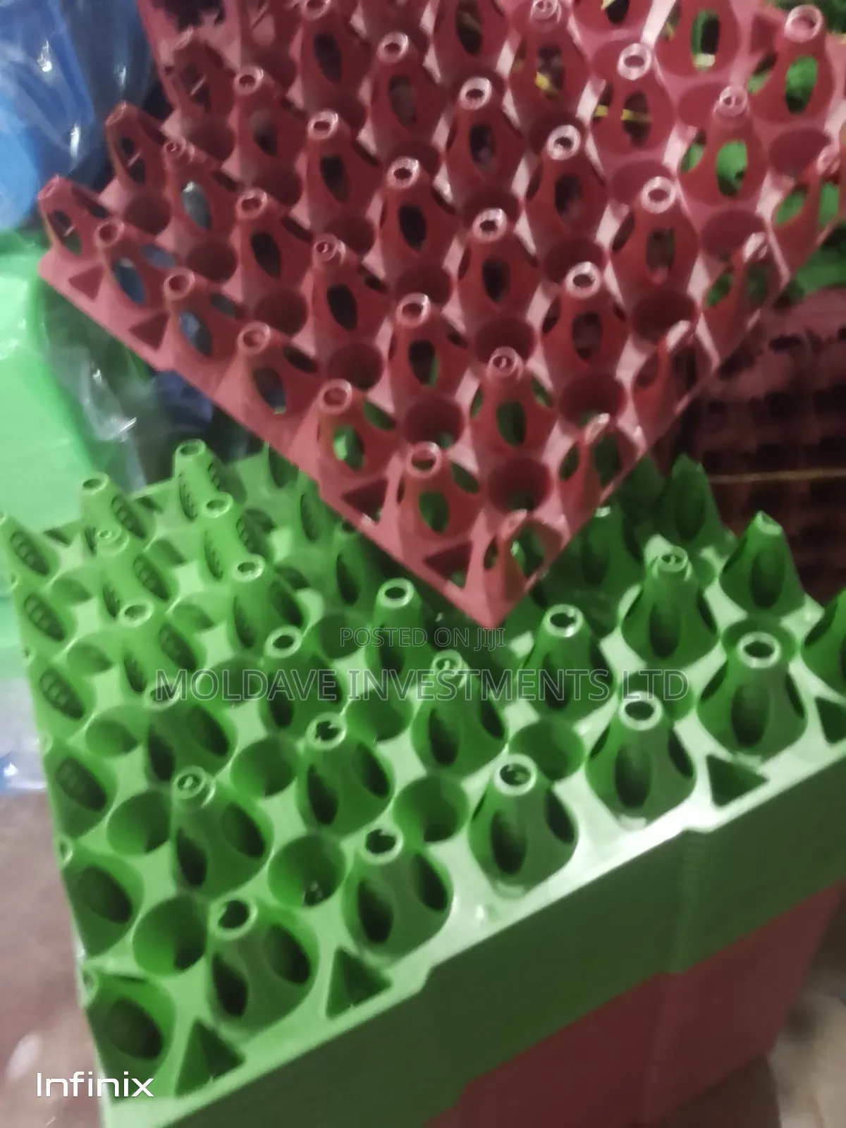 Plastic Egg Trays at Bundle -100pcs