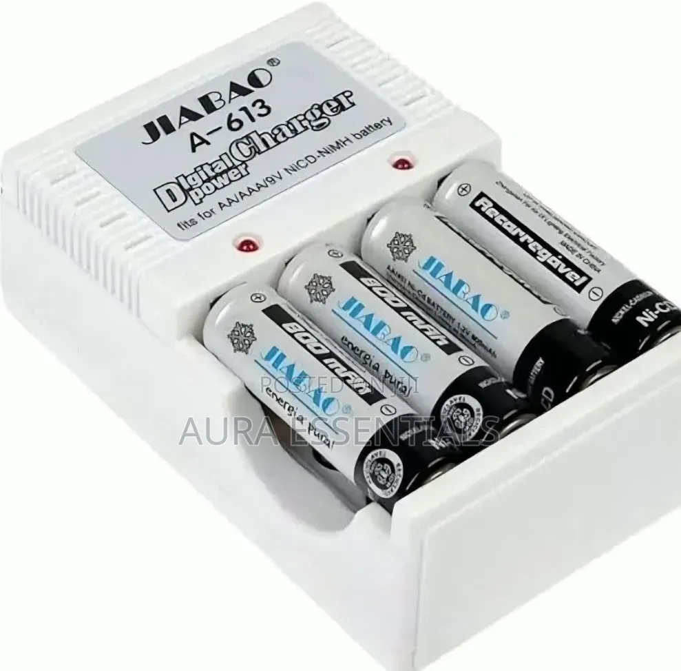 AA/AAA Battery Charger + Set of Batteries - 4 Pieces