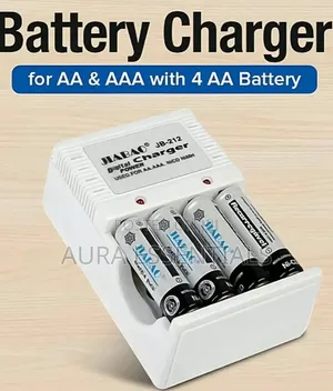 AA/AAA Battery Charger + Set of Batteries - 4 Pieces