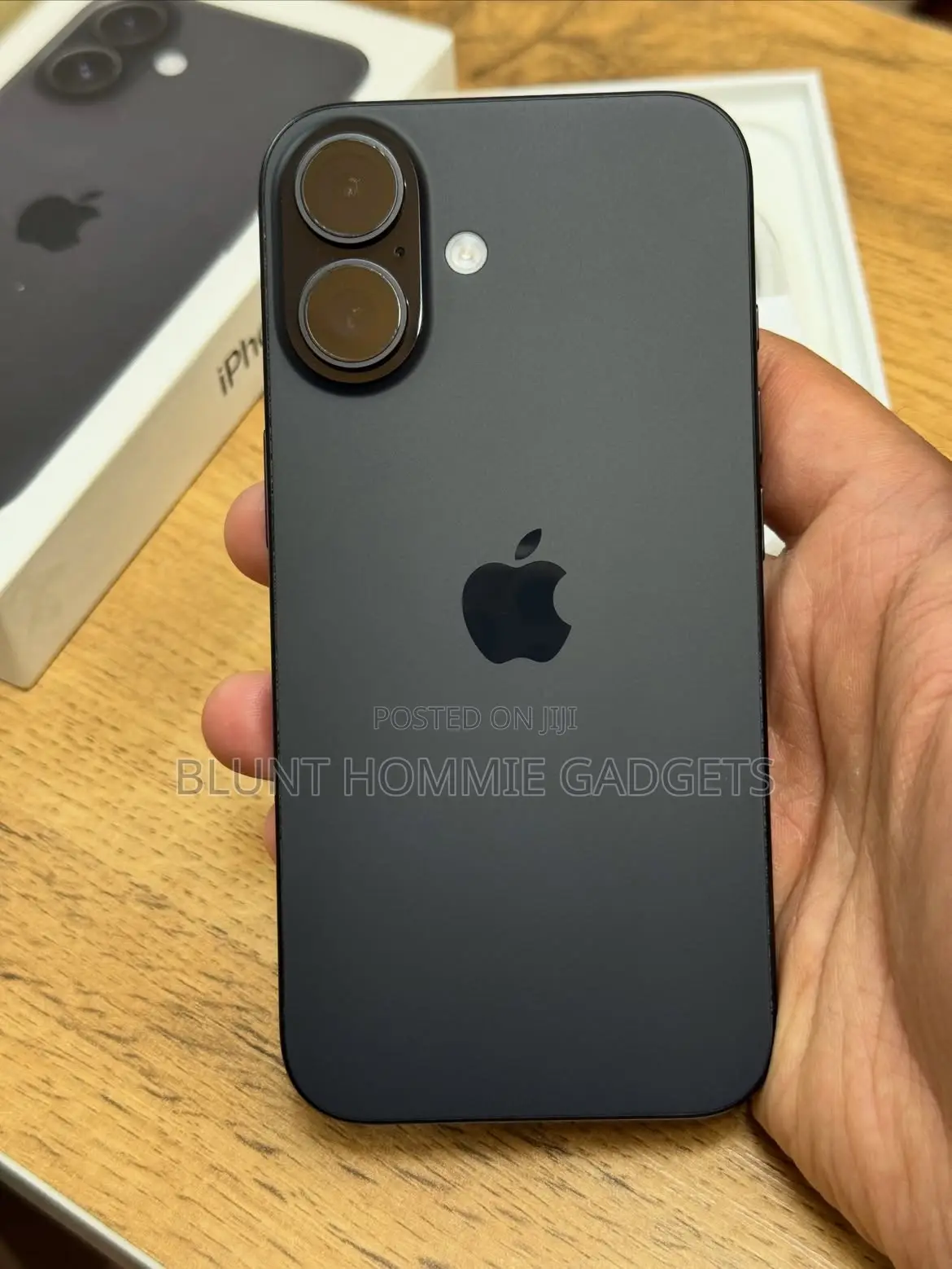 New Apple iPhone 16 128 GB Black