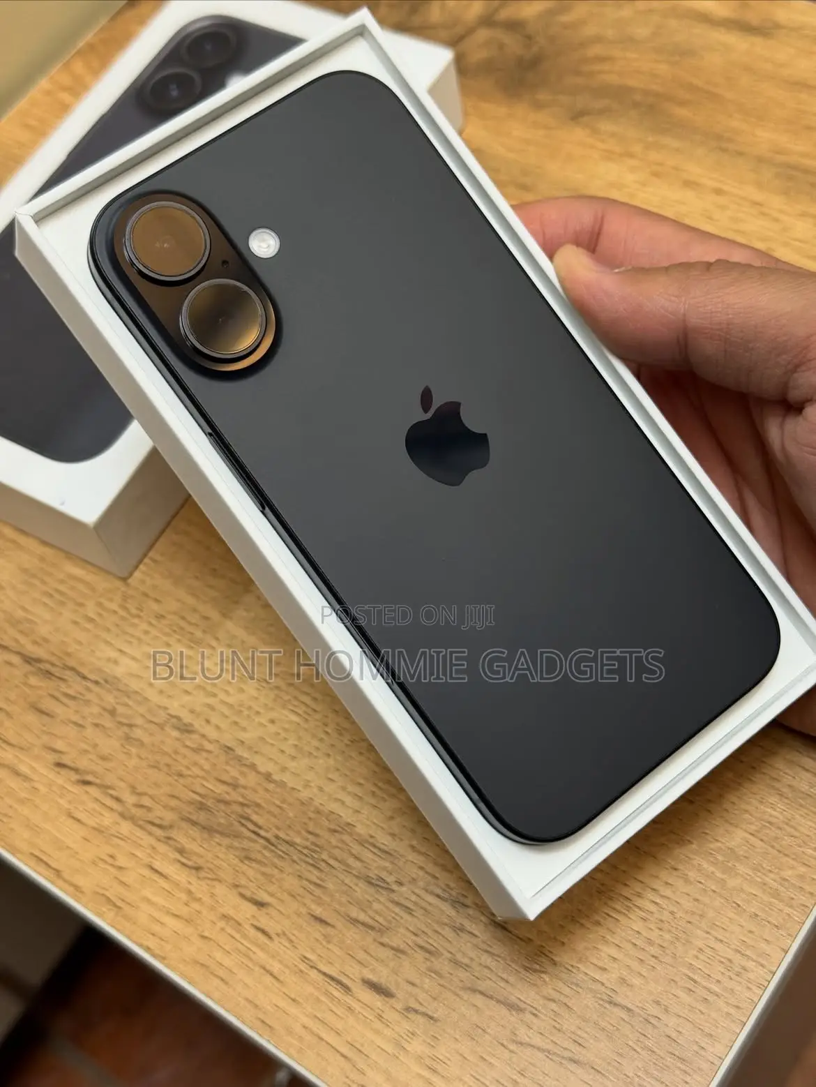 New Apple iPhone 16 128 GB Black