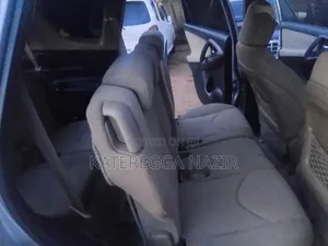 Toyota Vanguard 2009 Silver