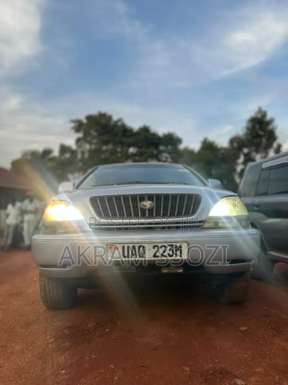 Toyota Harrier 1998 Silver