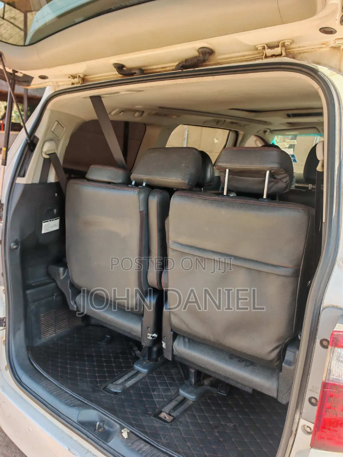 Toyota Alphard 2012 White