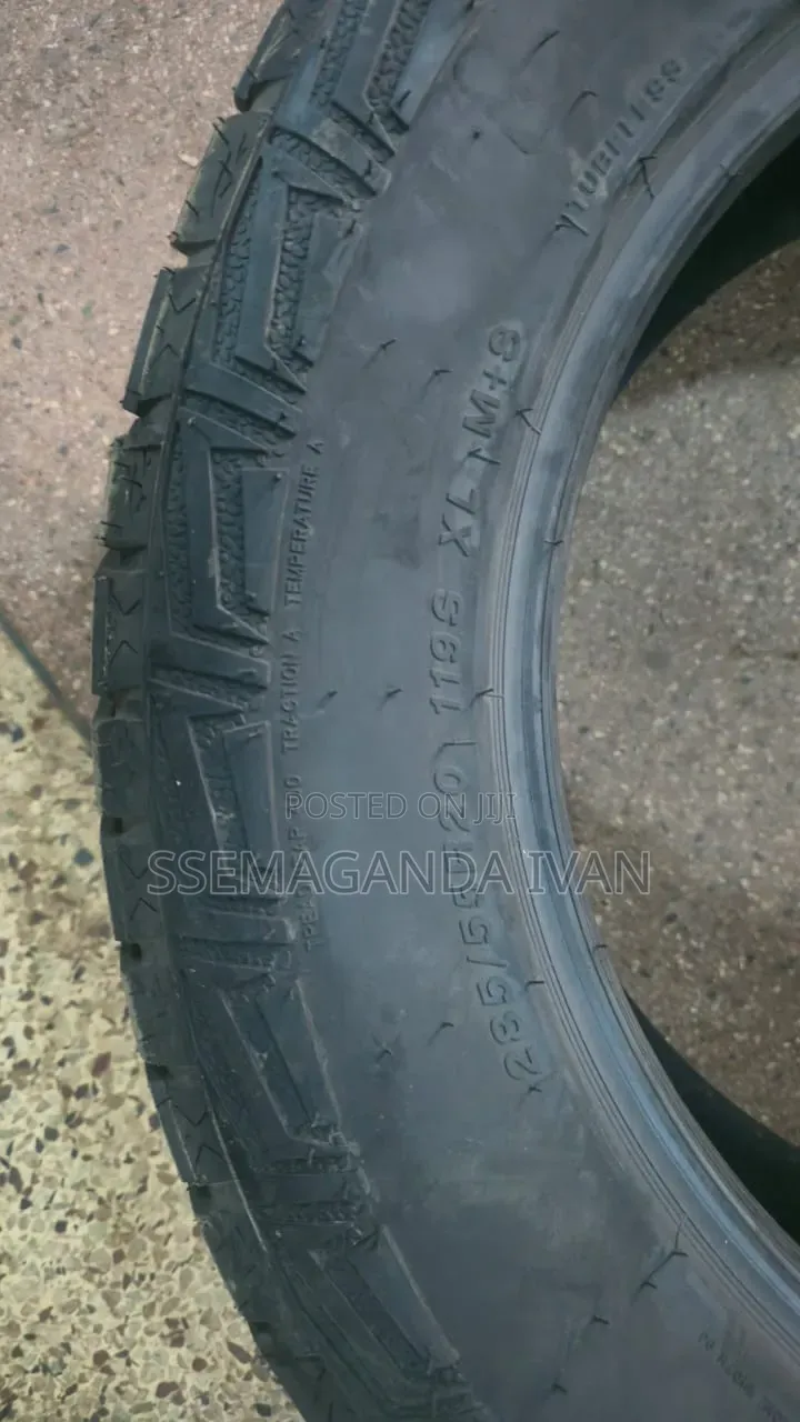 285/55r20 All Terrain Tyres for Landcruiser