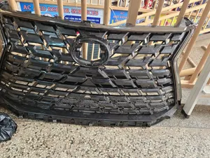 Lexus LX 570 Front Bumper Grill
