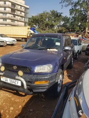 Toyota RAV4 1999 Blue