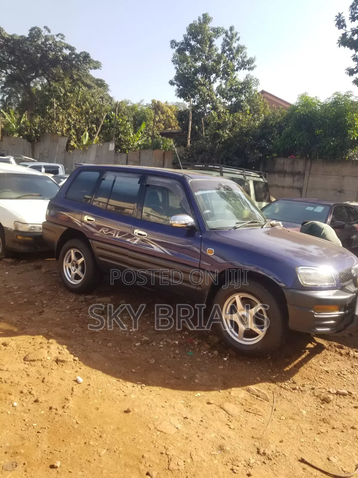 Toyota RAV4 1999 Blue